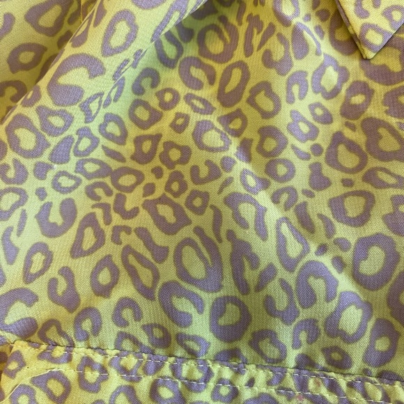Gorgeous Banana Republic blouse, awesome colour - Picture 4 of 5